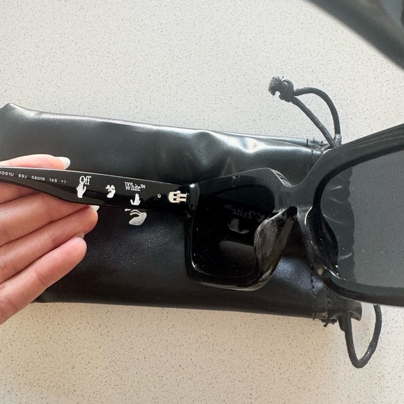 Off-White Black Sunglasses - Picture 2 of 4
